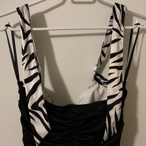 Le Chateau White and Black Party Dress Size:M - Picture 6 of 8
